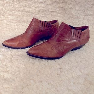 Dolcis Dark Tan Leather Short Western Booties 7 1/2 M country western boots